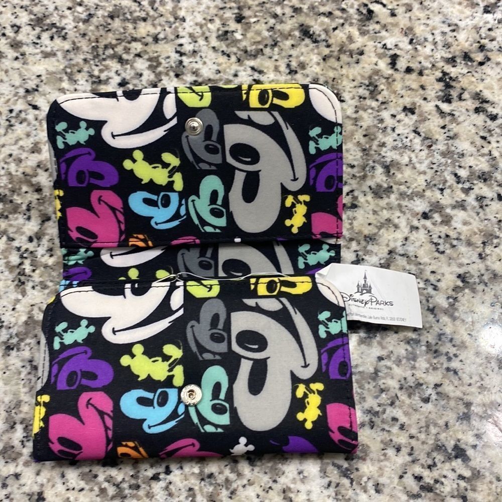 Disney Mickey Mouse Wallet - Picture 2 of 6